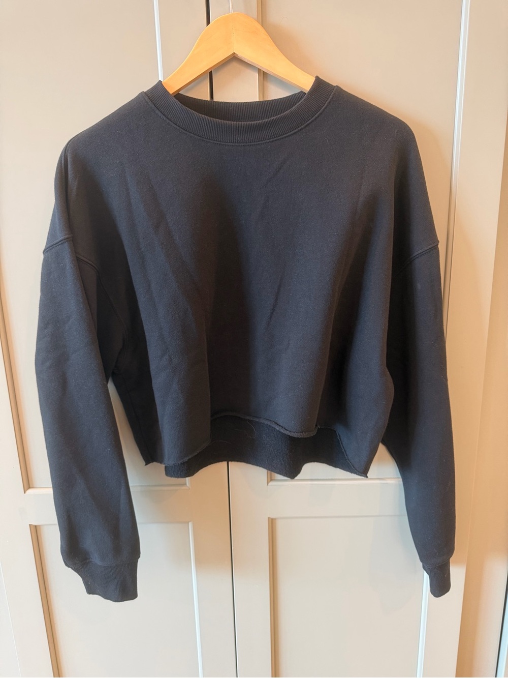 NWOT wild fable Black Women’s Fleece Sweatshirt & Joggers Set - Picture 2 of 7